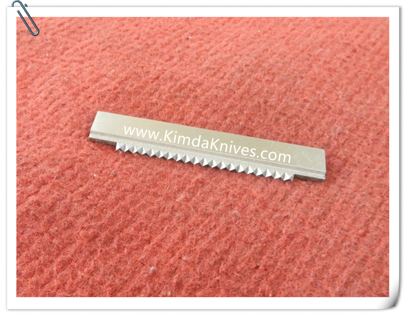 plastic cutting knives 107.png